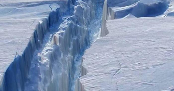 A giant crack opening up across Antarctica confirms Edgar Cayce's prediction that the Earth will go through major changes in the coming years
