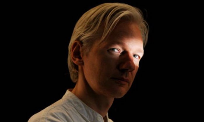 Wikileaks reveals that Julian Assange fears for his life in cryptic tweet