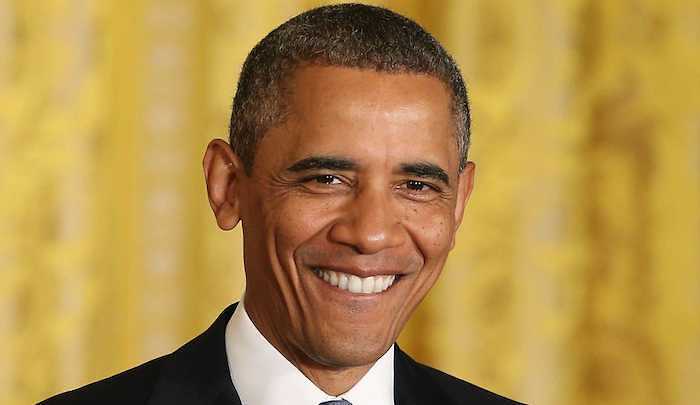 President Obama signs a 'farewell bill' outlawing alternative media in the US