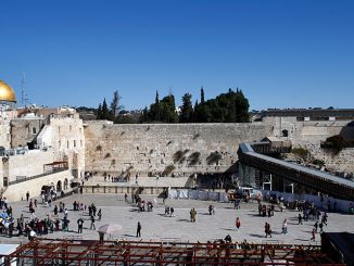 France warn Trump of 'serious consequences' if he moves embassy to Jerusalem