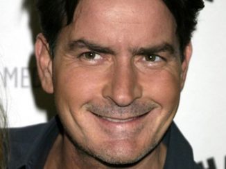 Charlie Sheen urges Donald Trump impeachment