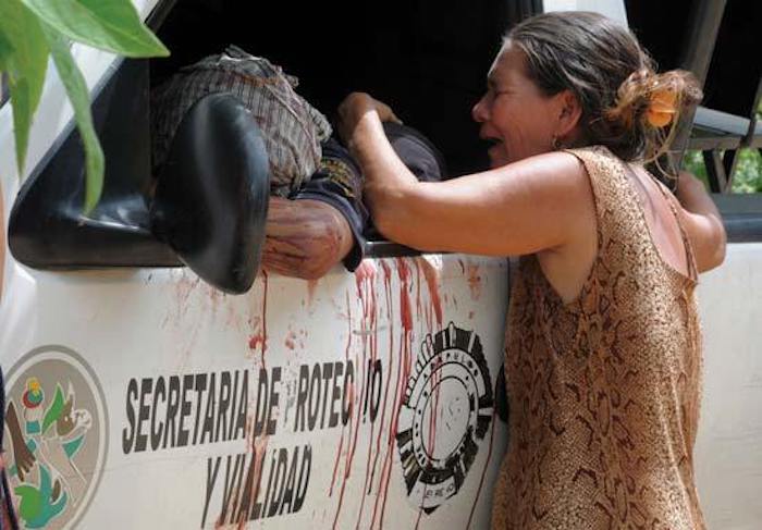 The attempted murder of a US official amid bloody riots and looting have forced the closure of US-Mexico border.