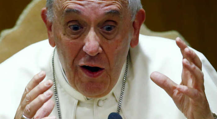 New World Order demagogue Pope Francis has rung in the new year by calling for the establishment of a “global public authority” and a “central world bank”.