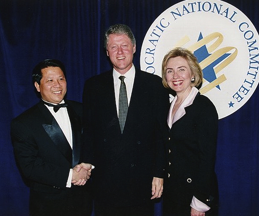 Clinton Foundation whistleblower fears assassination after exposing illegal fundraising scheme