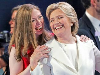 Chelsea Clinton gets lifetime achievement award for being Hillary's daughter