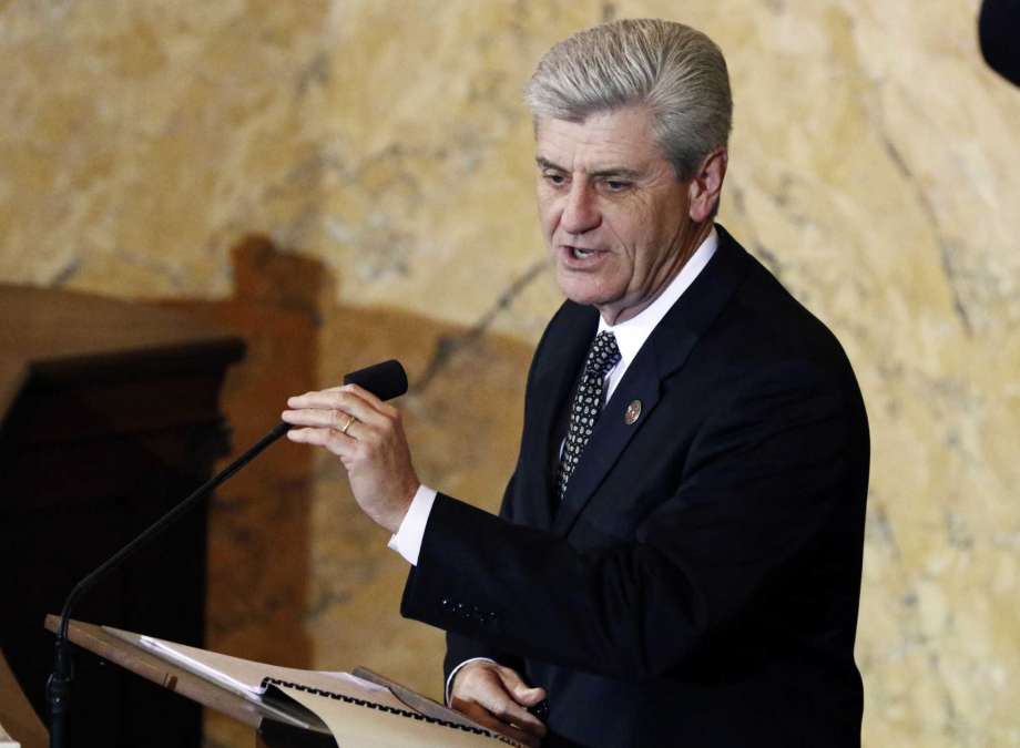 Mississippi has become the first state to ban sanctuary cities, ensuring that local governments will help the Trump administration enforce immigration law.