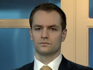 Hillary's former campaign manager Robbie Mook has squealed on his former comrades, claiming that they all knew Obama was wiretapping Trump.