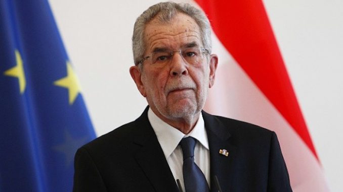 Austrian President threatens that all women will have to wear headscarfs if Islamophobia continues