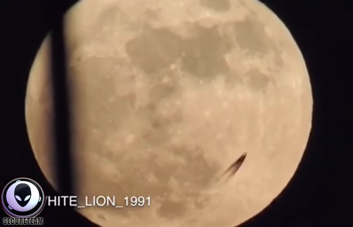 Researchers say object passing moon is proof of alien life