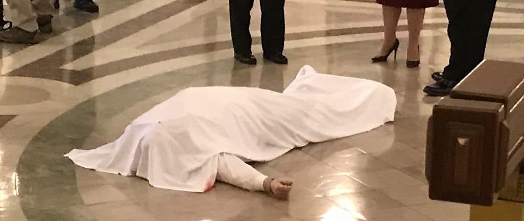 Child rapist jumps to his death just before trial