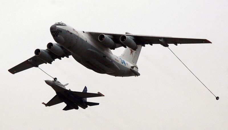 Russian fighter jets fly dangerously close to US navy in 'close call' confrontation