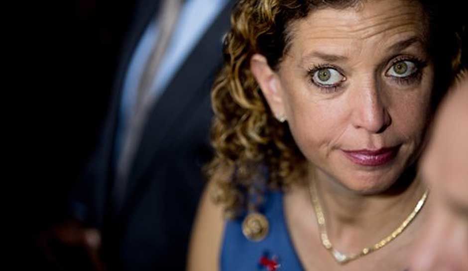 Debbie Wassermann Schultz caught threatening DNC lawsuit lawyers
