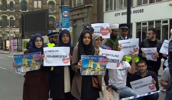 CNN fake muslim protests against London Bridge attack