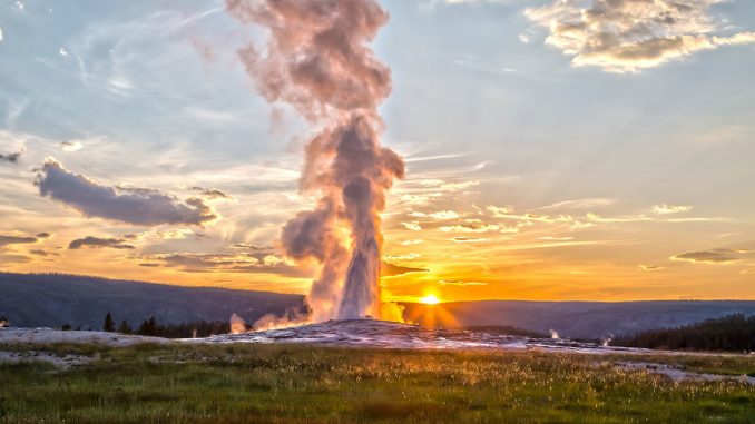 Multiple earthquakes strike Yellowstone