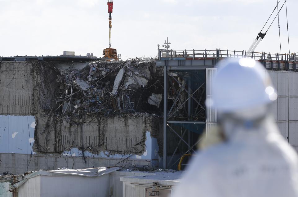 Unexploded WW2 bomb at Fukushima causes panic