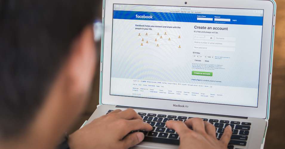 DHS to monitor social media of all immigrants coming into America