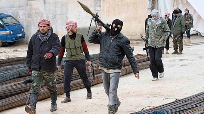 Syrian rebel defector claims US commanders told fighters to help ISIS