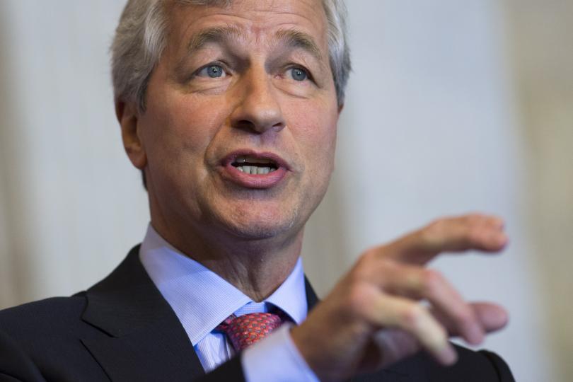 JPMorgan Chase CEO Jamie Dimon claims Bitcoin "is a fraud" and is urging Americans to stick with Wall Street investment banks.