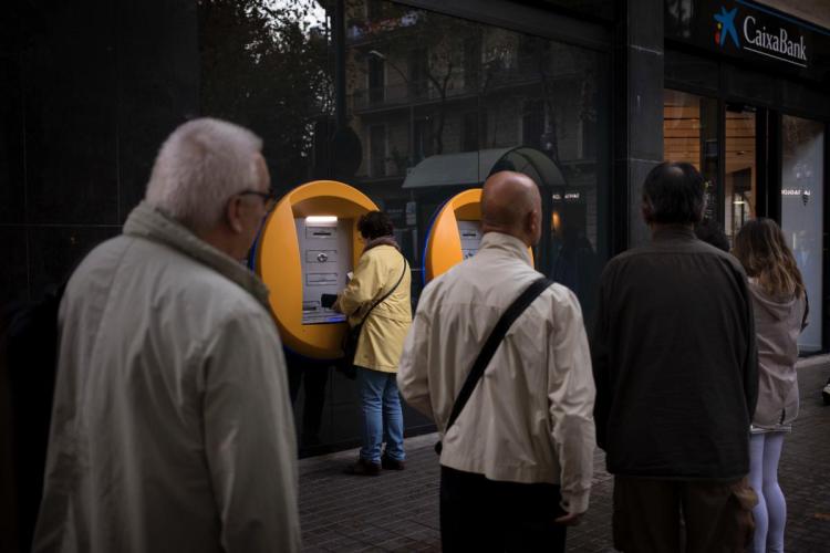 Catalonia bank run imminent as citizens withdraw cash en masse