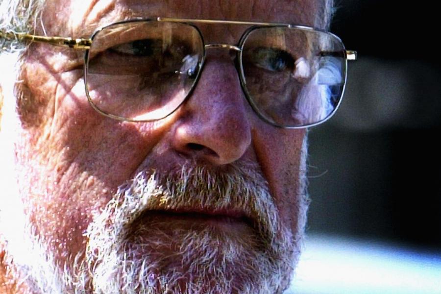 Body of Dr David Kelly cremated after renewed calls to investigate his suspicious death