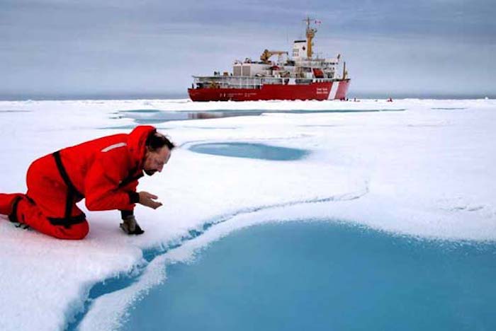 400 scientific papers published in the last nine months has provided irrefutable evidence that man-made global warming doesn't exist. 