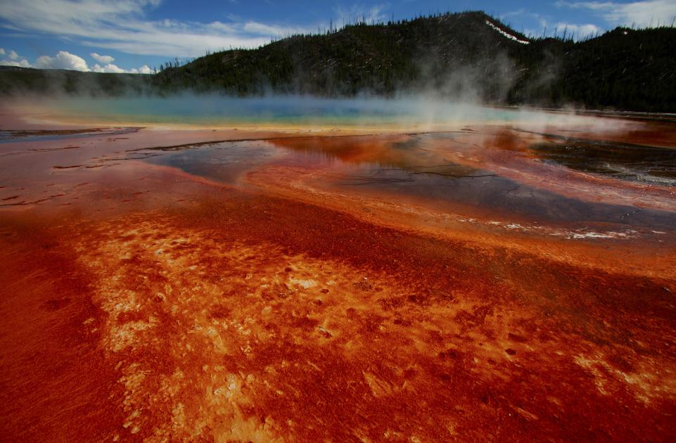 Experts warn Yellowstone is about to blow