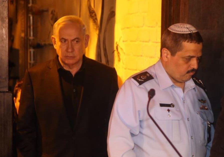 Police raid Benjamin Netanyahu's home over corruption charges