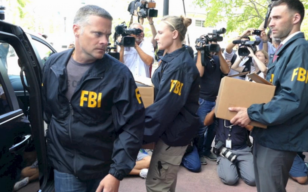 Trump fires treacherous FBI agents who colluded with Clinton