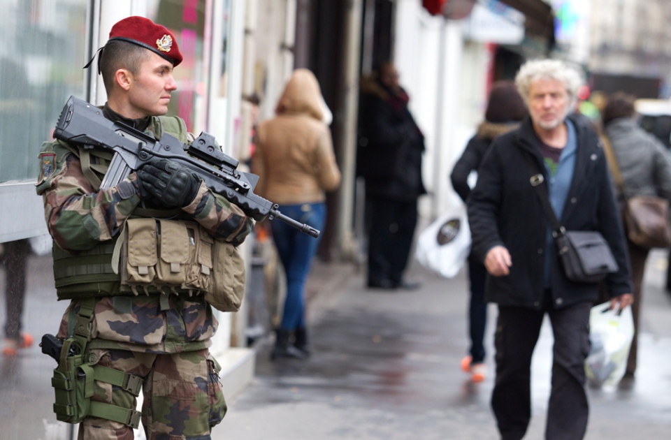 France deploys troops to streets amid radical Islam threats on Christmas