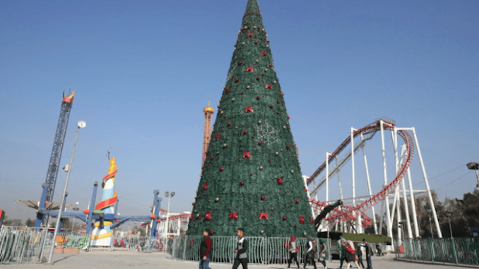 Iraqis erect 30 foot Christmas tree to celebrate fall of ISIS