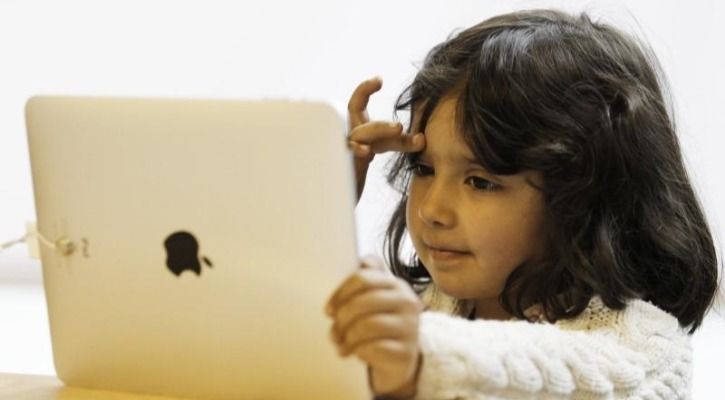 Former Facebook and Google employees warn social media giants are harming children