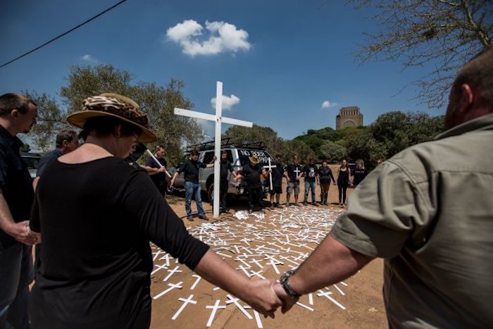 Australia offers asylum to persecuted white South African farmers