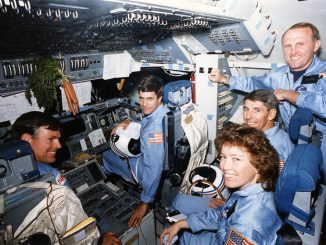 The seven NASA astronauts supposedly killed in the 1986 Challenger disaster did not die and are living out their lives in the U.S.