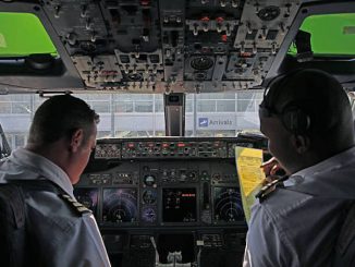 Two commercial airline pilots report witnessing UFO over New Mexico in February 2018