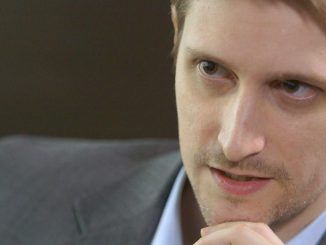 Edward Snowden calls Facebook a surveillance tool