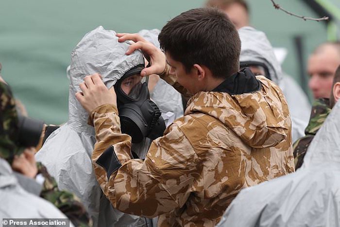 Doctors who treated members of the public in the aftermath of the nerve agent attack in Salisbury claim that none of the patients showed symptoms of nerve agent poisoning. 