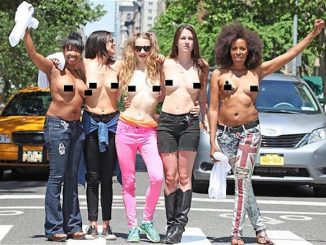 US federal court rules women can flash boobs in public
