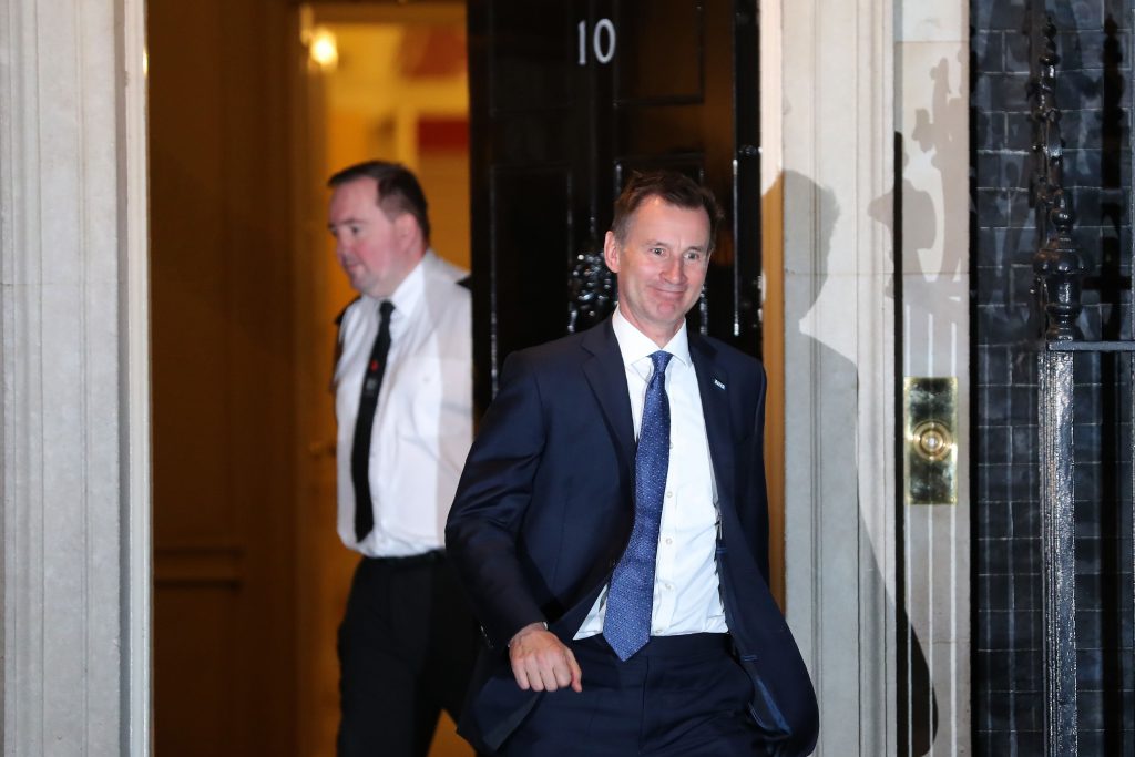 British lawmakers to regulate young people's use of social media