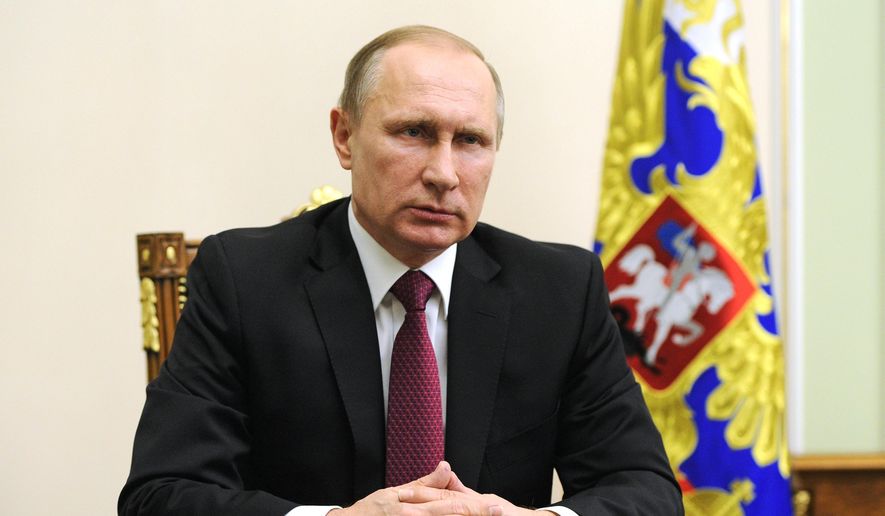 Putin accuses US of secretly helping ISIS in Syria