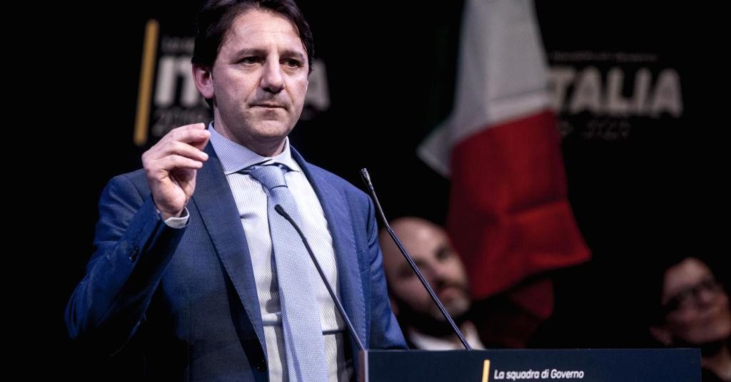 Italy defies European Union by deporting 500,000 immigrants