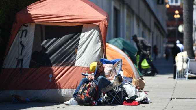 San Fransisco logs over 16,000 feces complaints in just one week