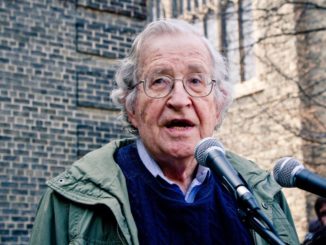 Liberal activists and Big Tech do not believe in free speech and should not have banned Infowars, according to MIT Professor and free speech icon Noam Chomsky.