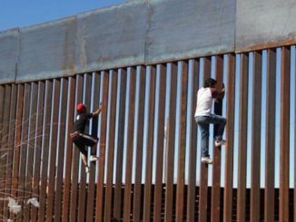 Trump could fine Mexico 2000 dollars per illegal immigrant to help fund border wall