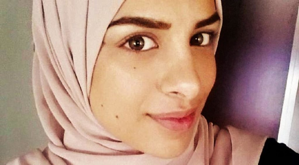 A Muslim couple in Lausanne, Switzerland have been refused Swiss citizenship because they refused to shake hands with members of the opposite sex and display a lack of respect towards Western cultural values. 