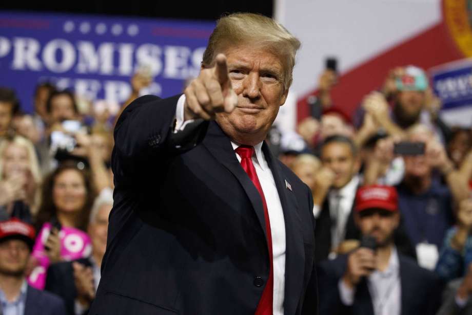 Dems panic as Trump's economy booms