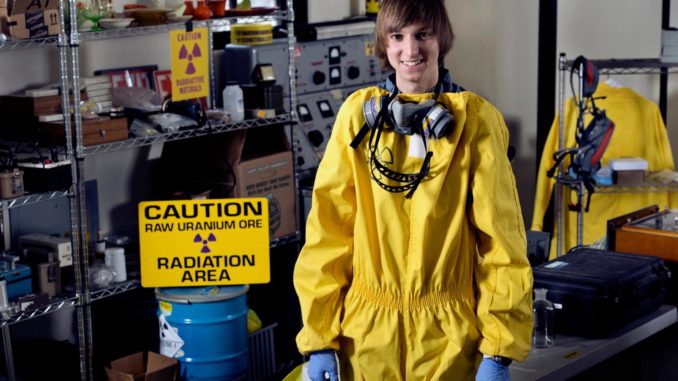 Teenager designs compact nuclear reactor