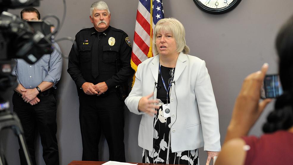 A split grand jury decided it would not bring charges against an Eagle Point, Oregon police officer who fatally shot a jaywalker in the back after following him into a restaurant bathroom.