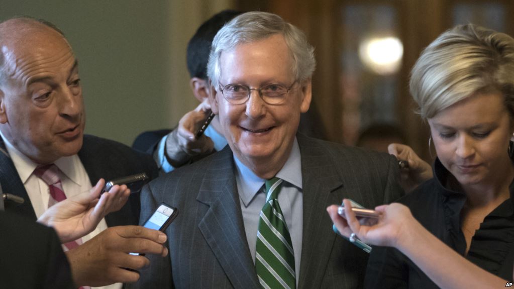 Sen. Mitch McConnell blocks Mueller protection bill