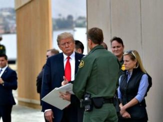 President Trump paves way to ban migrant caravan from entering the U.S.