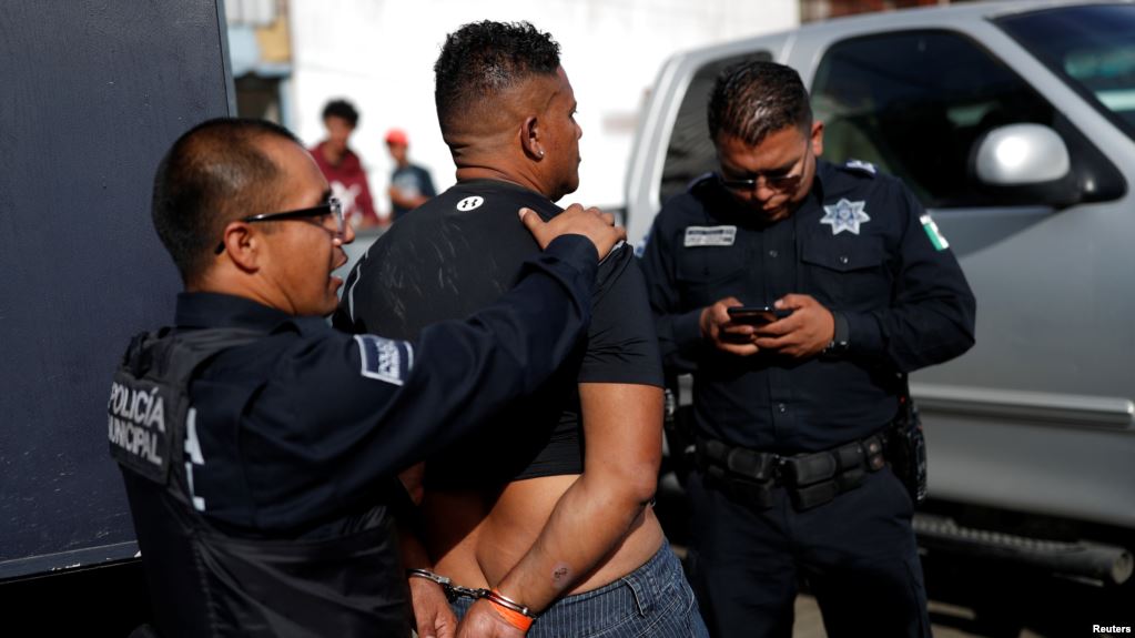 Tijuana city authorities have announced that 108 caravan migrants have been arrested in the Mexican city so far, for crimes including the possession of drugs, public intoxication, disturbance, robbery, assault, and insulting authorities.